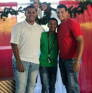 Meet your Posher, Deniz